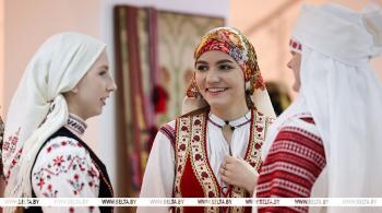 Preview of Код в каждом стежке. Почему национальный костюм никогда не выйдет из моды, ответил глава “Белхудожпромыслов”